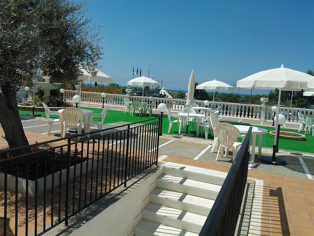 Hotel Total Family Fuscaldo Exterior photo