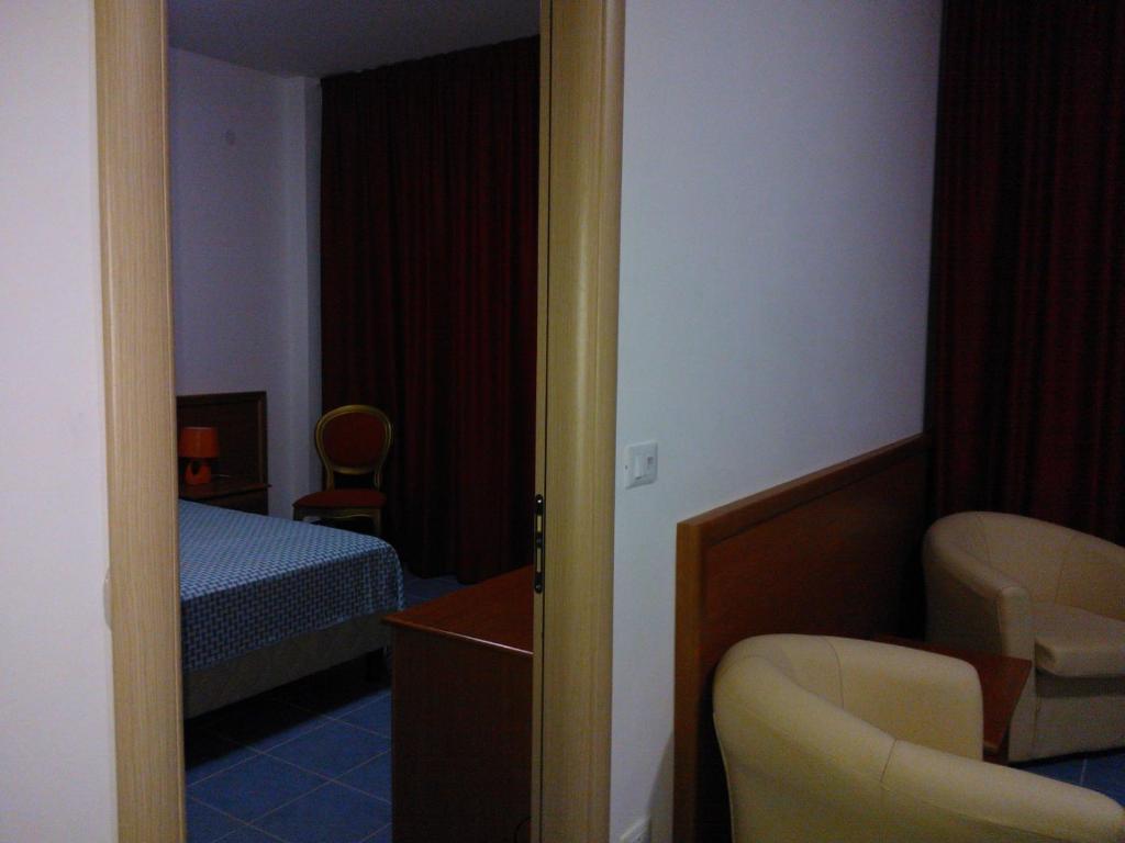 Hotel Total Family Fuscaldo Room photo